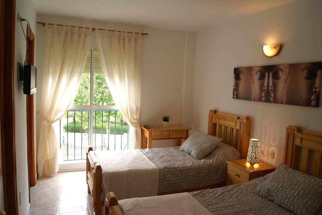 Hostal Sango Sierra De Las Nieves Alozaina Bilik gambar